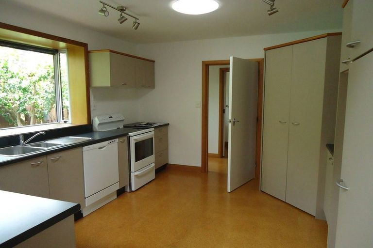 Photo of property in 9 Parkstone Avenue, Ilam, Christchurch, 8041