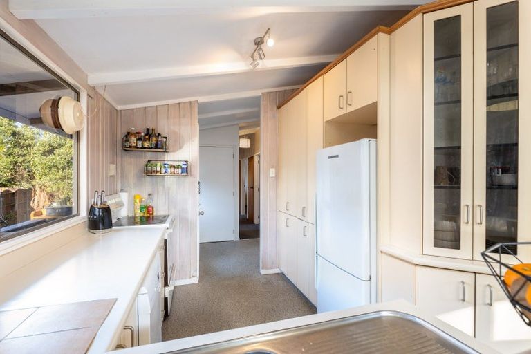 Photo of property in 21 Cumberland Street, Merrilands, New Plymouth, 4312