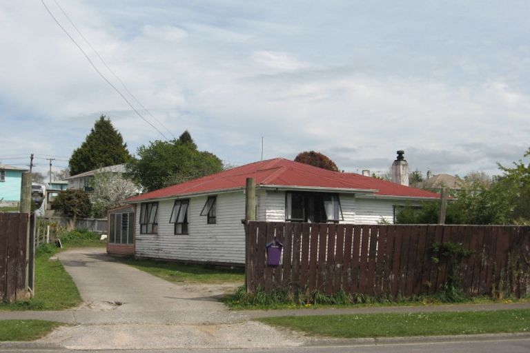 Photo of property in 14 Bellingham Crescent, Fordlands, Rotorua, 3015
