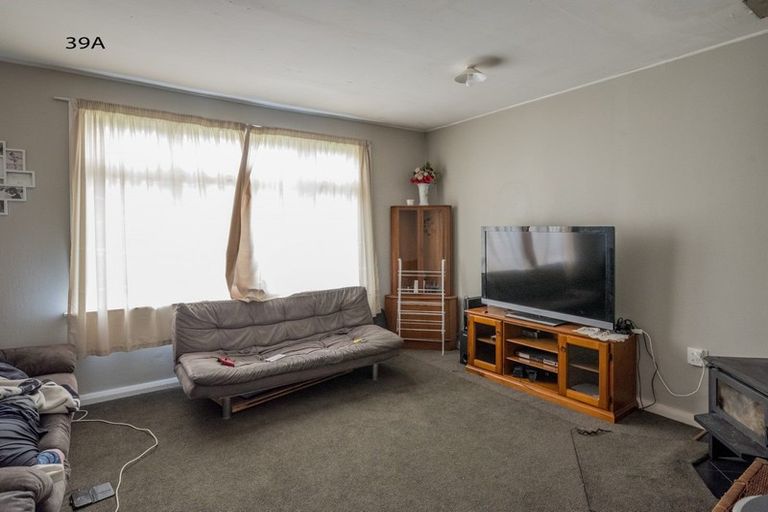 Photo of property in 39 Princes Street, Levin, 5510