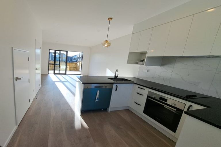 Photo of property in 1 Parish Drive, Wainui, 0932