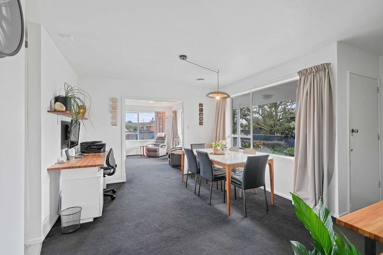 Photo of property in 28 Oldham Crescent, Halswell, Christchurch, 8025