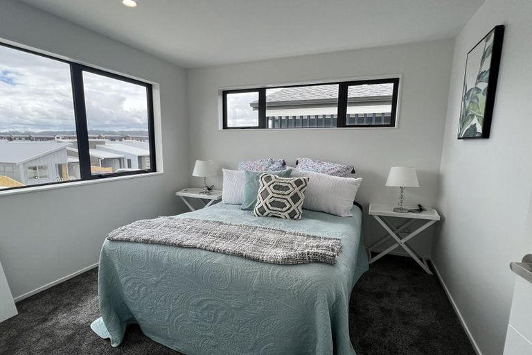 Photo of property in 19 John Gray Street, Papakura, 2110