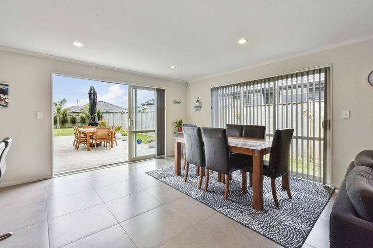Photo of property in 61 Turnberry Drive, Wattle Downs, Auckland, 2103
