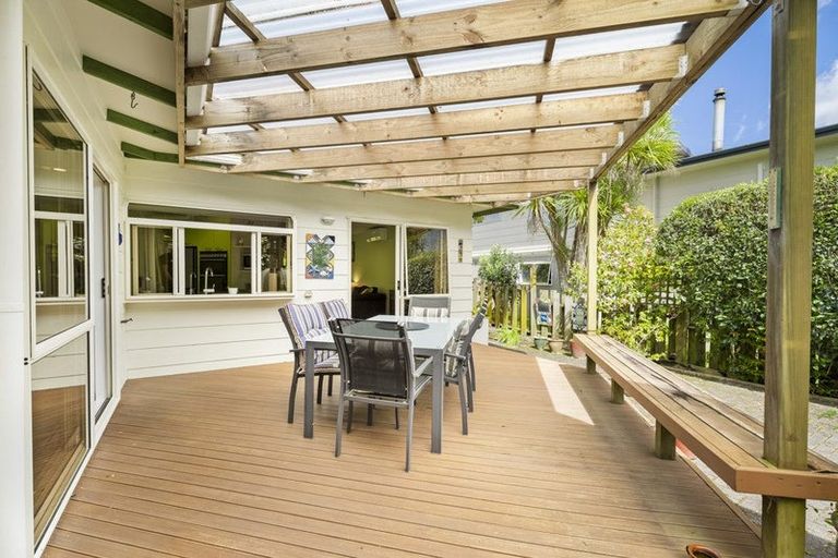 Photo of property in 370 Whangaparaoa Road, Stanmore Bay, Whangaparaoa, 0932