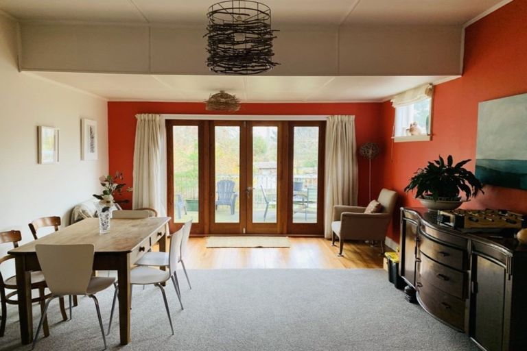 Photo of property in 71 Mckenzie Street, Geraldine, 7930