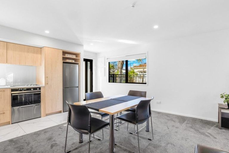 Photo of property in 8/552 Madras Street, St Albans, Christchurch, 8014