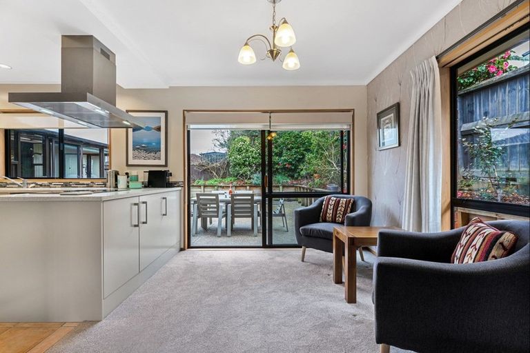 Photo of property in 47 Palmyra Way, Half Moon Bay, Auckland, 2012