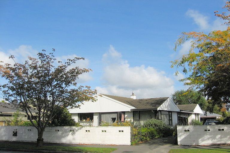 Photo of property in 285 Waimairi Road, Ilam, Christchurch, 8041