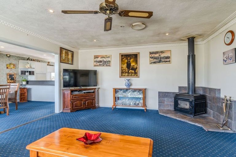 Photo of property in 70 Tiverton Street, Palmerston, 9430