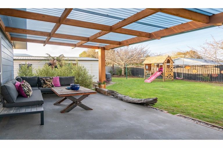 Photo of property in 16 Westfield Avenue, Templeton, Christchurch, 8042