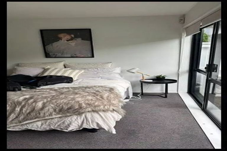 Photo of property in 2/14 Taylors Avenue, Bryndwr, Christchurch, 8052