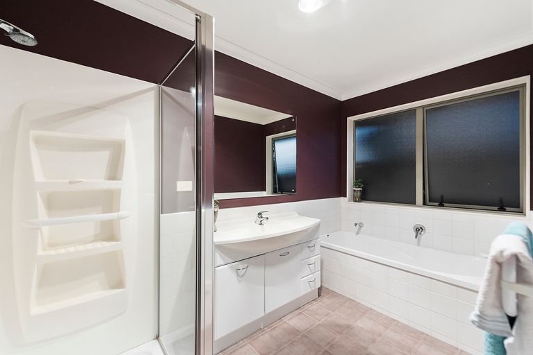 Photo of property in 19 Coleraine Drive, Rototuna, Hamilton, 3210