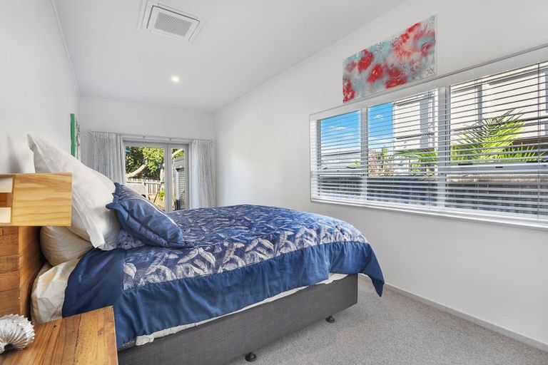 Photo of property in 243 One Tree Point Road, One Tree Point, 0118