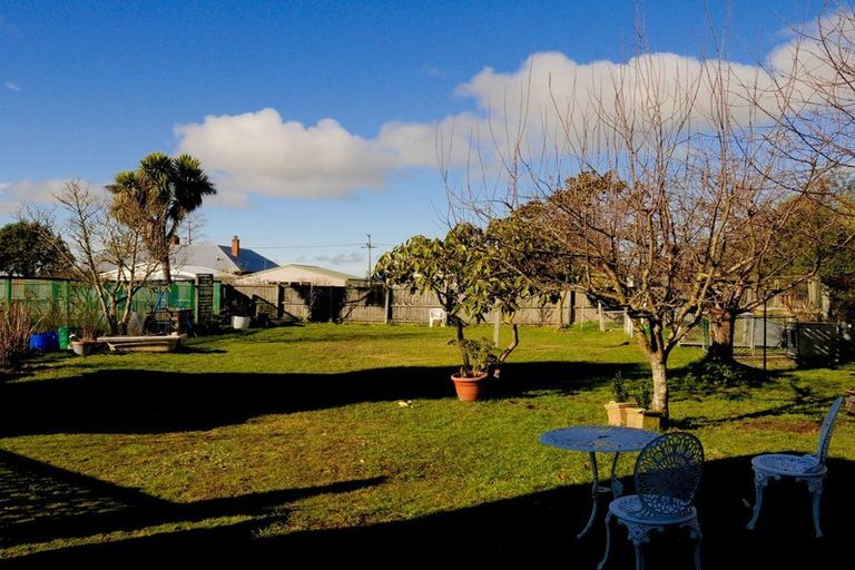 Photo of property in 61 Rhodes Street, Waimate, 7924