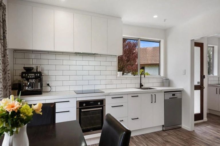 Photo of property in 4 Thorness Street, Avondale, Christchurch, 8061