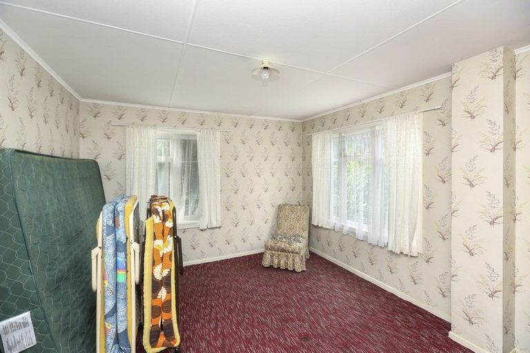 Photo of property in 35c Wallace Place, Westown, New Plymouth, 4310