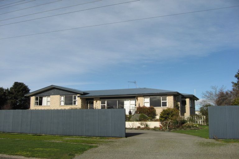 Photo of property in 1 Gerrard Road, Winton, 9720
