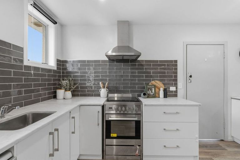 Photo of property in 18 Moa Street, Waikiwi, Invercargill, 9810
