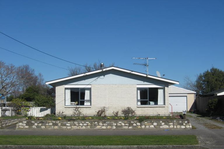 Photo of property in 123 Broadway, Carterton, 5713