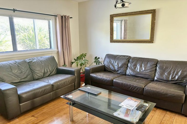 Photo of property in 99 High Street, Waipawa, 4210