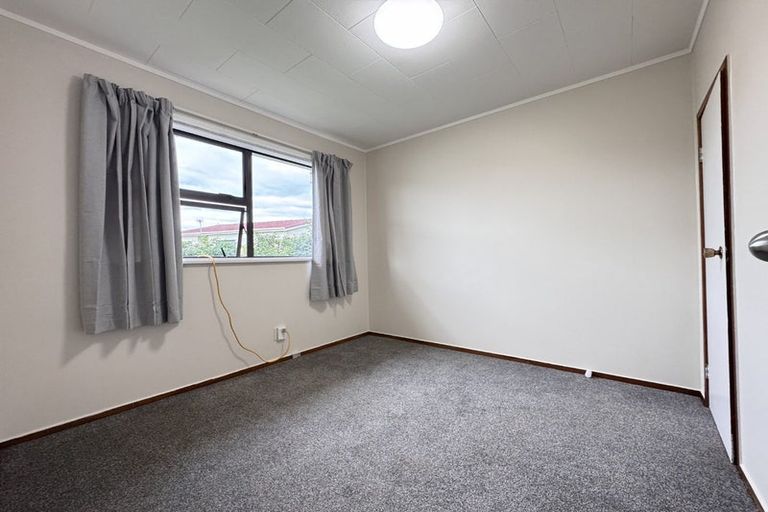 Photo of property in 16 Ulay Place, Clover Park, Auckland, 2019