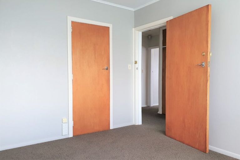 Photo of property in 21a Bauchop Road, Waterloo, Lower Hutt, 5011