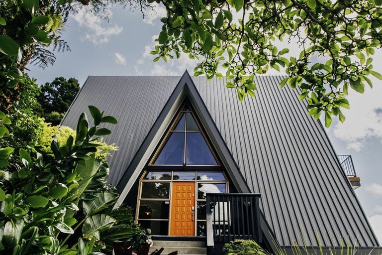 Photo of property in 12 Moana Avenue, Paihia, 0200