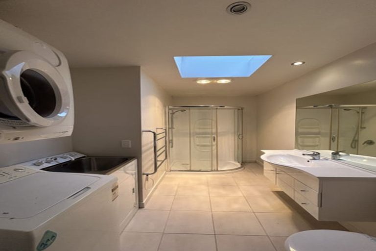 Photo of property in 5 Colorado Grove, Brooklyn, Wellington, 6021