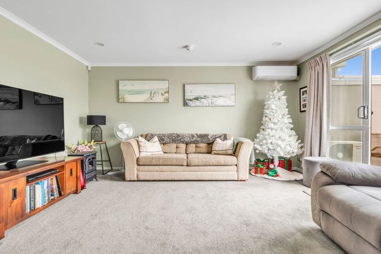 Photo of property in 7/340n Gulf Harbour Drive, Gulf Harbour, Whangaparaoa, 0930