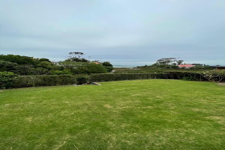 Photo of property in 12 Dowling Place, Pakuranga, Auckland, 2010