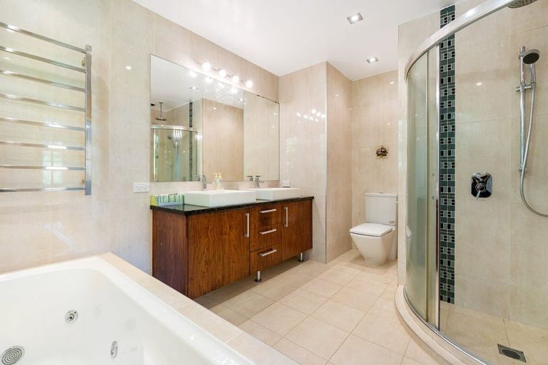 Photo of property in 126 Cook Street, Cockle Bay, Auckland, 2014