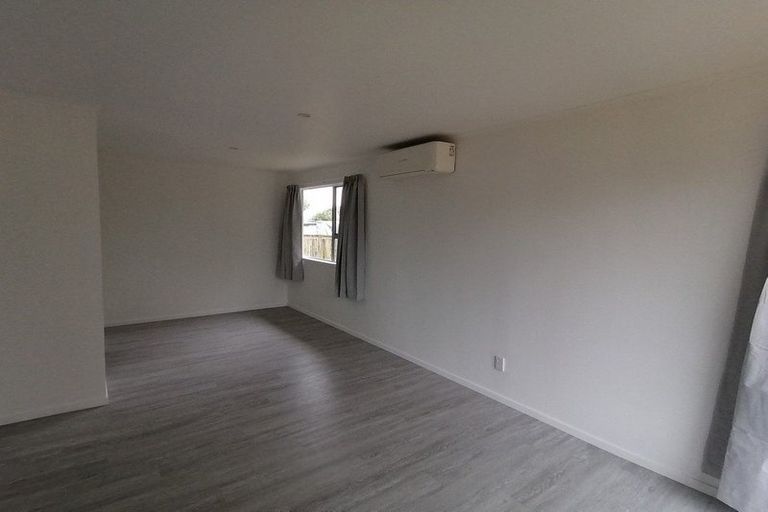 Photo of property in 2/7 Ririno Place, Manurewa, Auckland, 2102