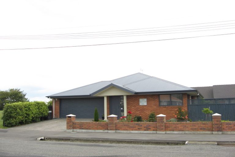 Photo of property in 6 Gould Crescent, Woolston, Christchurch, 8023