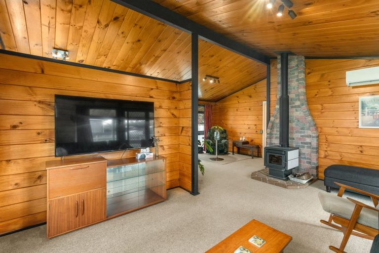 Photo of property in 27 Charles Street, Levin, 5510