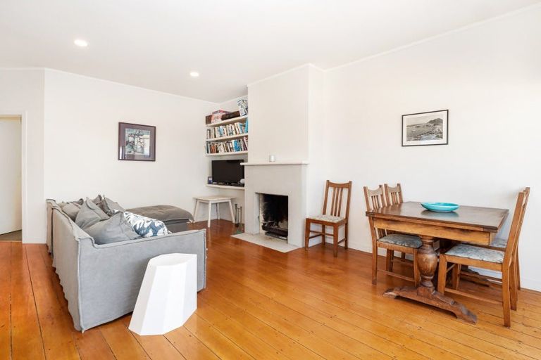 Photo of property in 15a Marine Parade, Mount Maunganui, 3116