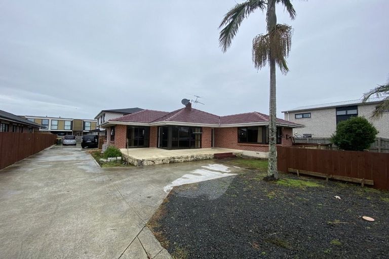 Photo of property in 18 Fraser Road, Papatoetoe, Auckland, 2025