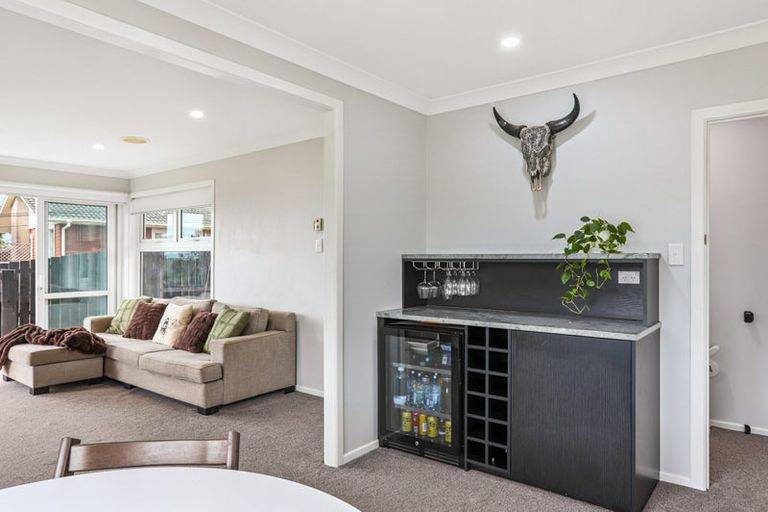 Photo of property in 43 Mcclintock Road, Massey, Auckland, 0614