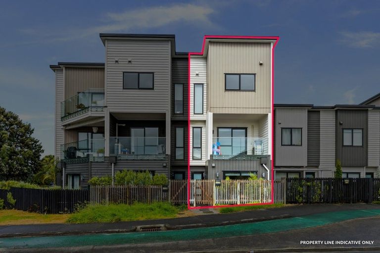 Photo of property in 112a Totara Road, Whenuapai, Auckland, 0618