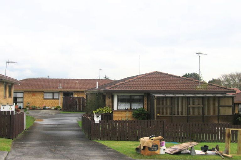 Photo of property in 3/13 Menary Street, Papakura, 2110