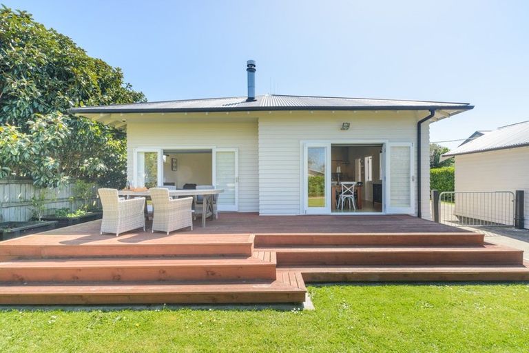 Photo of property in 20 Knowles Street, Terrace End, Palmerston North, 4410