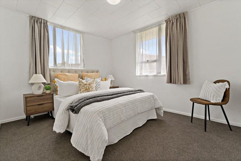 Photo of property in 4 Chibnall Place, Conifer Grove, Takanini, 2112