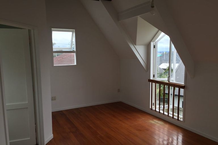 Photo of property in 112a Rosier Road, Glen Eden, Auckland, 0602