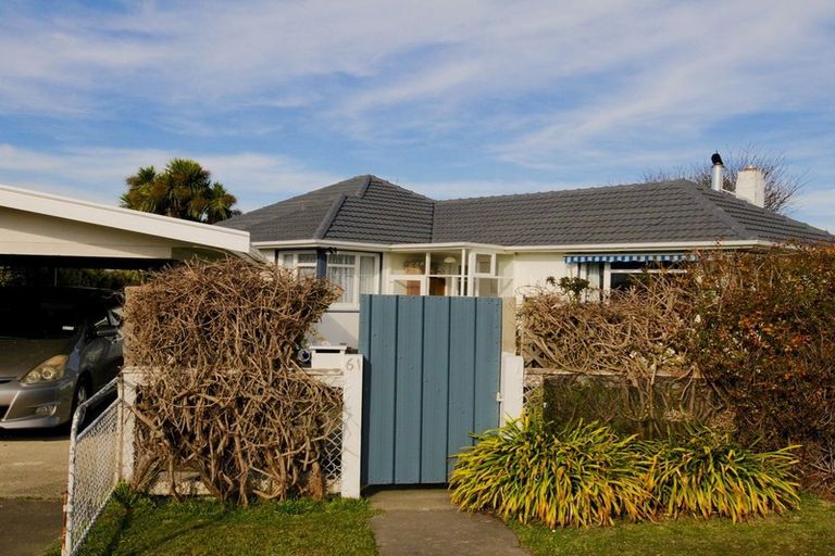 Photo of property in 61 Rhodes Street, Waimate, 7924