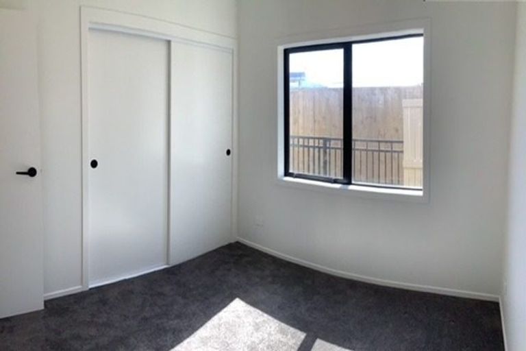 Photo of property in 8a Bolton Street, Petone, Lower Hutt, 5012