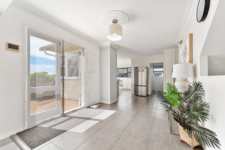 Photo of property in 871 Whangaparaoa Road, Manly, Whangaparaoa, 0930
