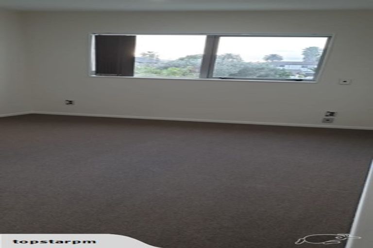 Photo of property in 1 Sohum Place, Manukau, Auckland, 2104