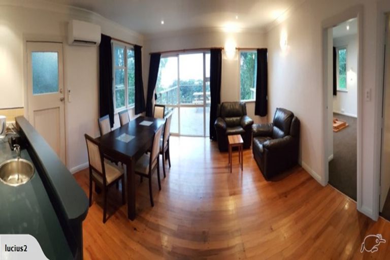 Photo of property in 77 Maungaraki Road, Korokoro, Lower Hutt, 5012