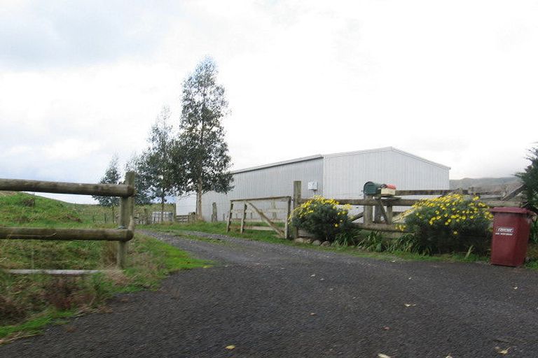 Photo of property in 211 Scotts Road, Linton, Palmerston North, 4472