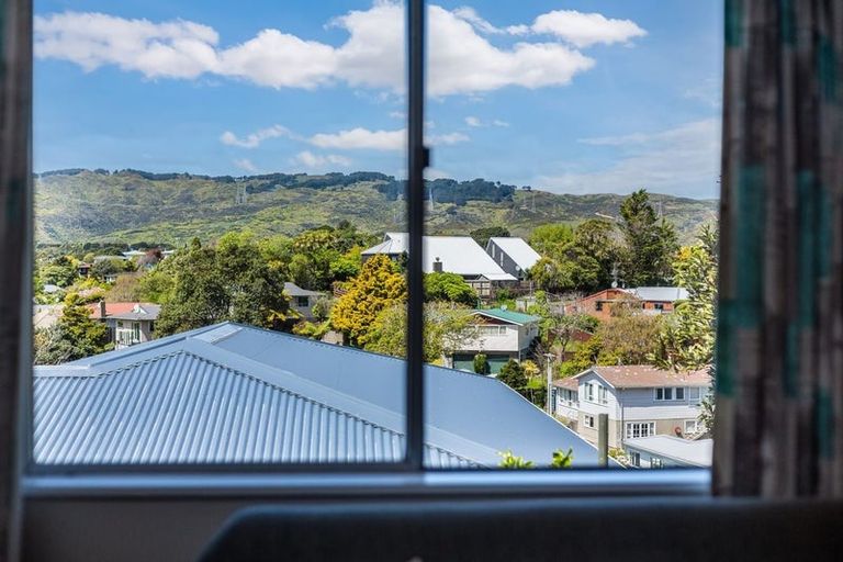 Photo of property in 1/71 Larsen Crescent, Tawa, Wellington, 5028